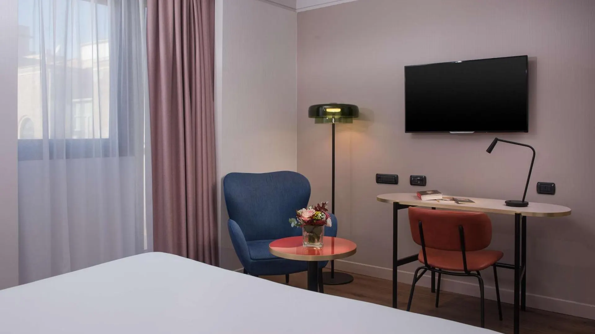 Nh Catania Centro Hotel 4*,  Italy